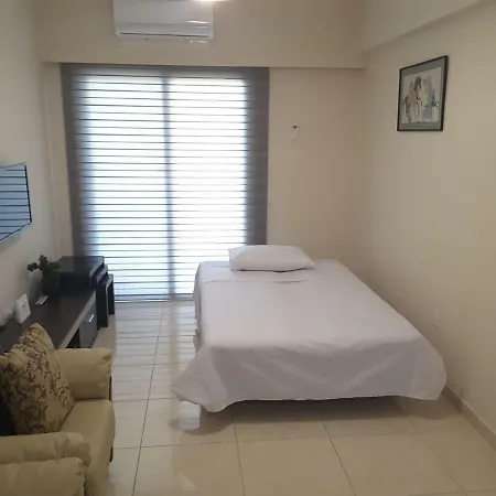 Apartament Lighthouse By The Sea Lovely 2bdr Pafos